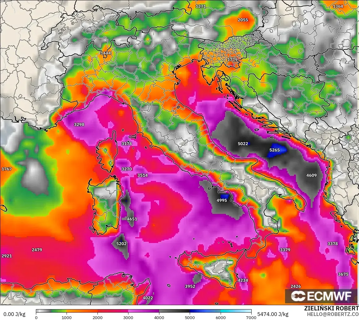 ECMWF IFS 0.25° modelo - Italia, CAPE